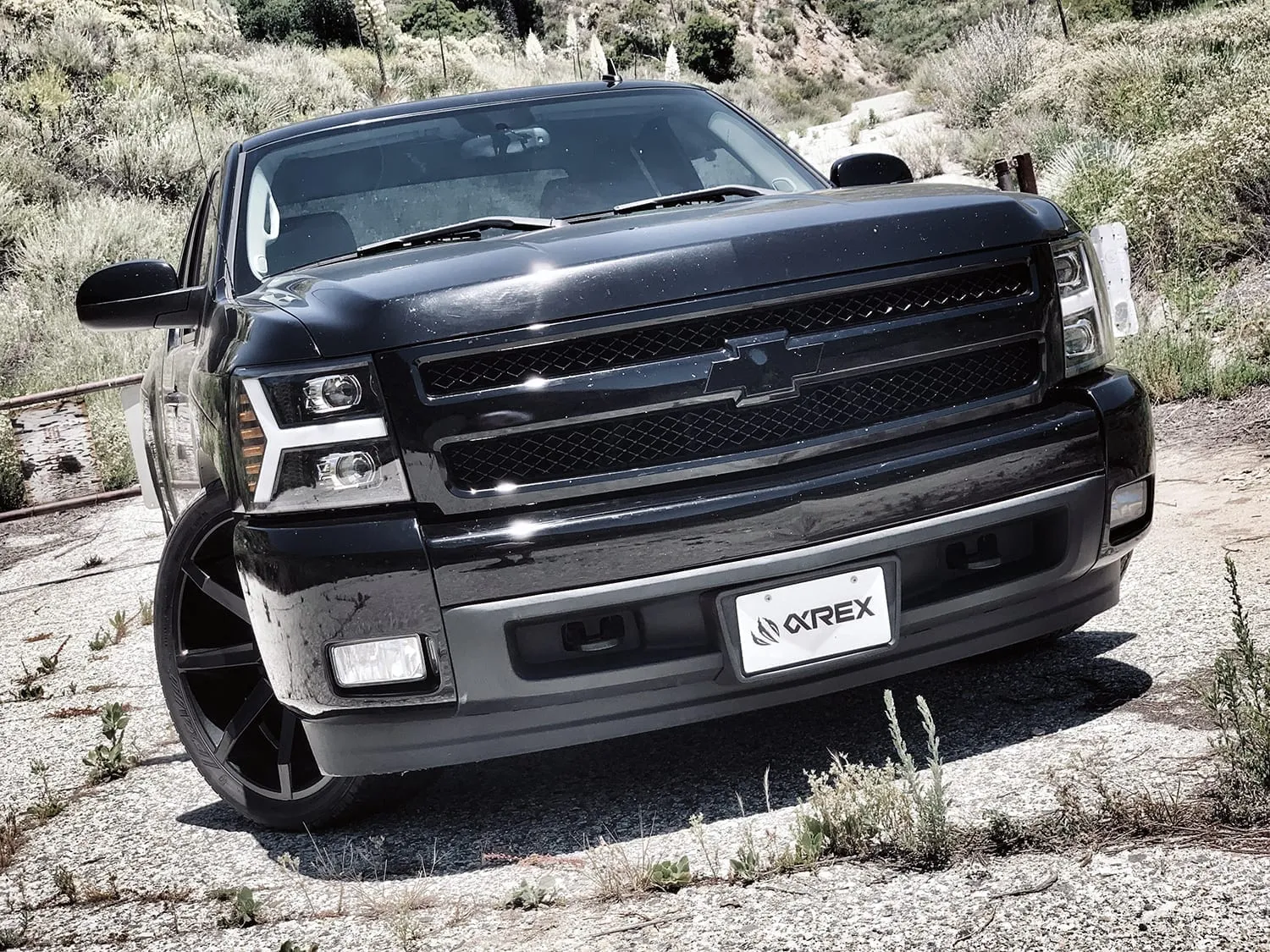 AlphaRex Projector Headlights Chevy Silverado (07-13) LED LUXX Series w/ Sequential Turn Signal - Chrome / Jet Black