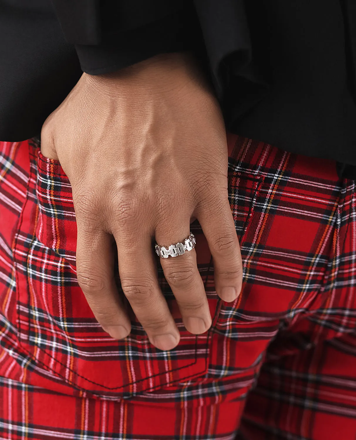 BAKER Gold Ring with 0.30ct Diamonds