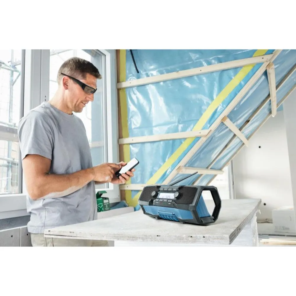 Bosch GPB18V-2CN 18V Compact Jobsite Radio with Bluetooth 5.0