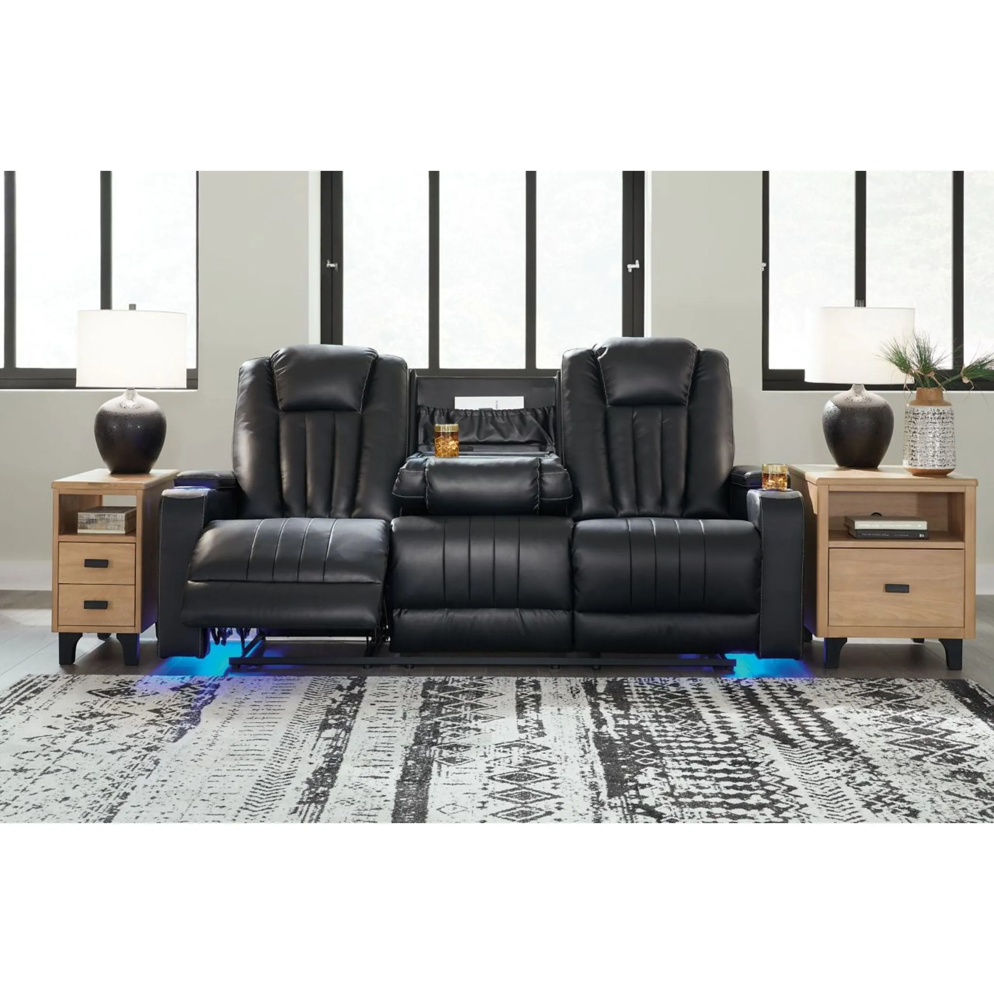 Center Point Reclining Sofa