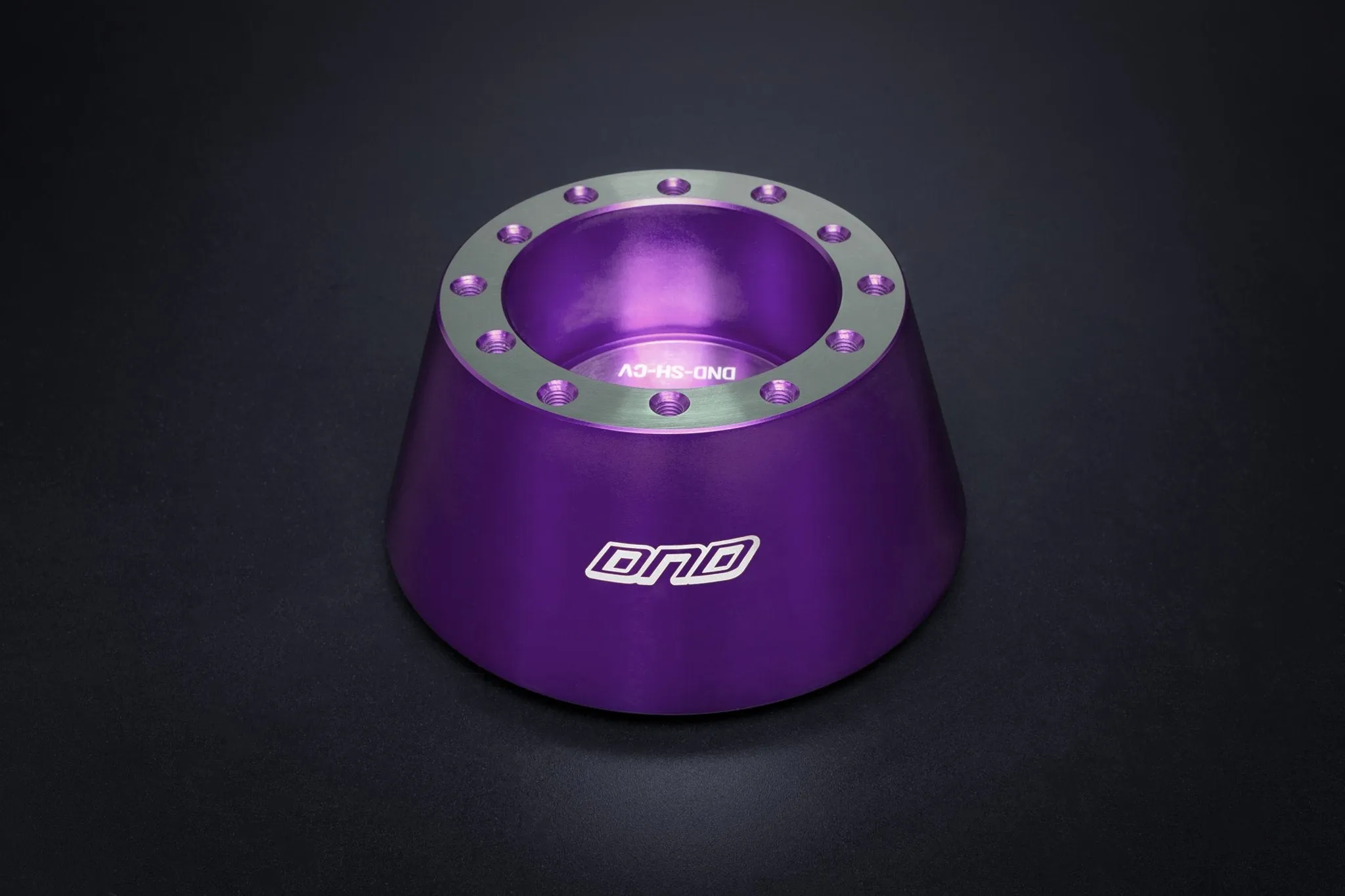 DND Low Profile Hub Kit Cadillac CTS (2003-2007) - Various Color