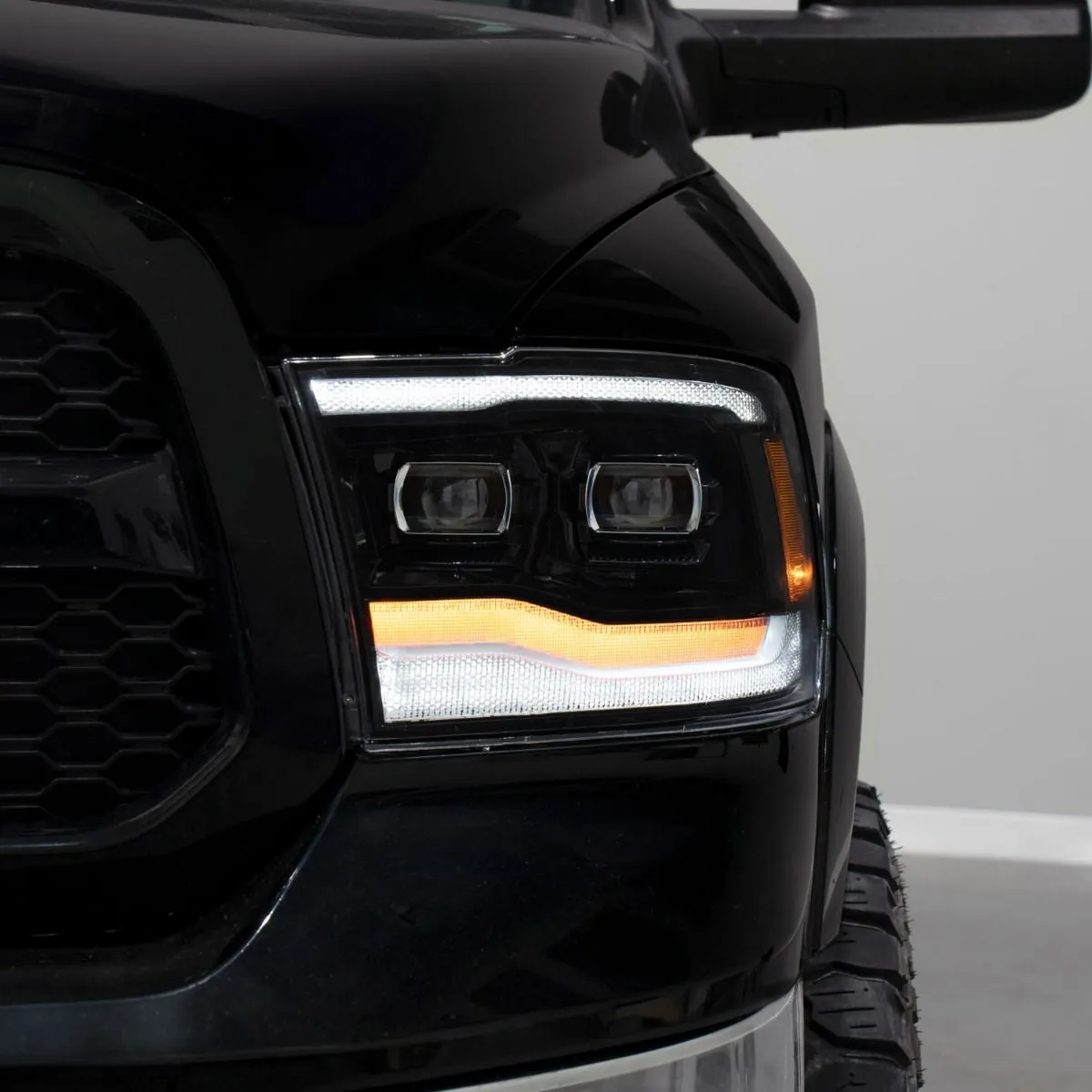 Form Lighting 09-18 Dodge Ram 1500 / 2500 / 3500  Sequential LED Projector Headlights