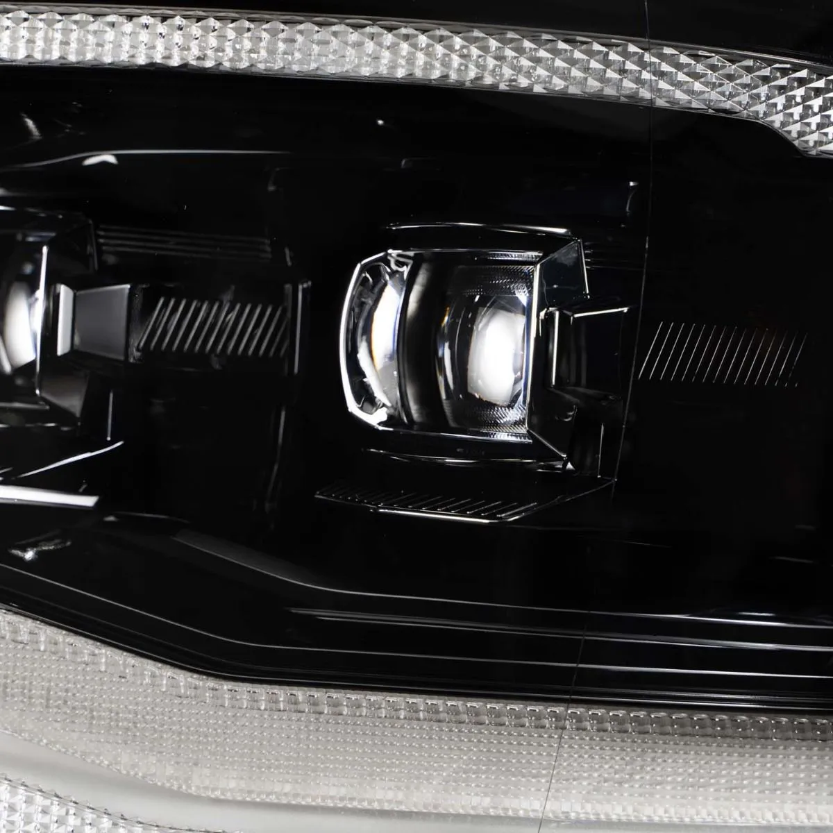 Form Lighting 09-18 Dodge Ram 1500 / 2500 / 3500  Sequential LED Projector Headlights