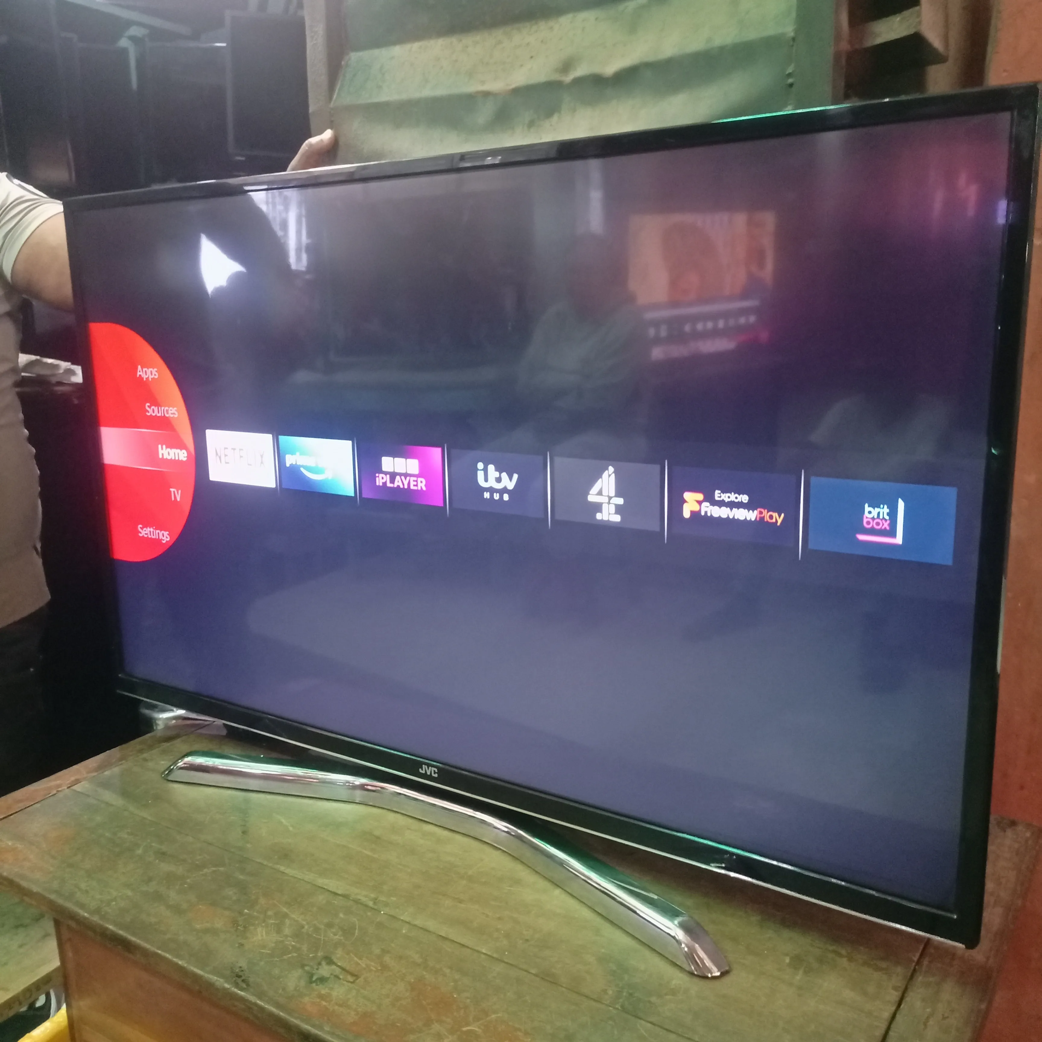JVC 43 Inch LT-43C870 Smart 4K Ultra HD LED TV (Built-in WiFi) - London Used