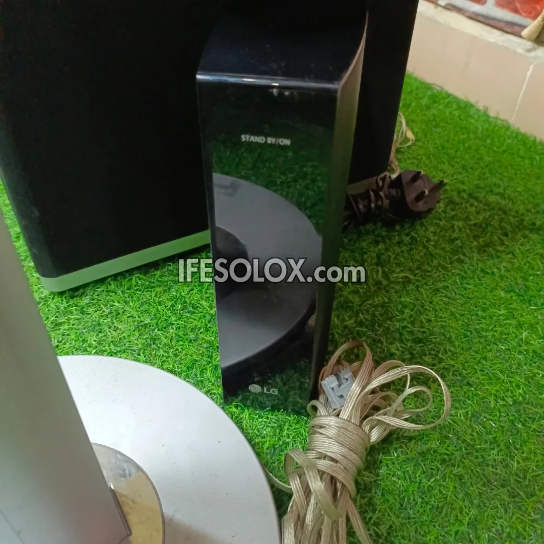 Used LG BH9540TW 9.1Ch 1460W Smart 4K Bluetooth 3D Blu-ray DVD Home Cinema System with WiFi and Miracast