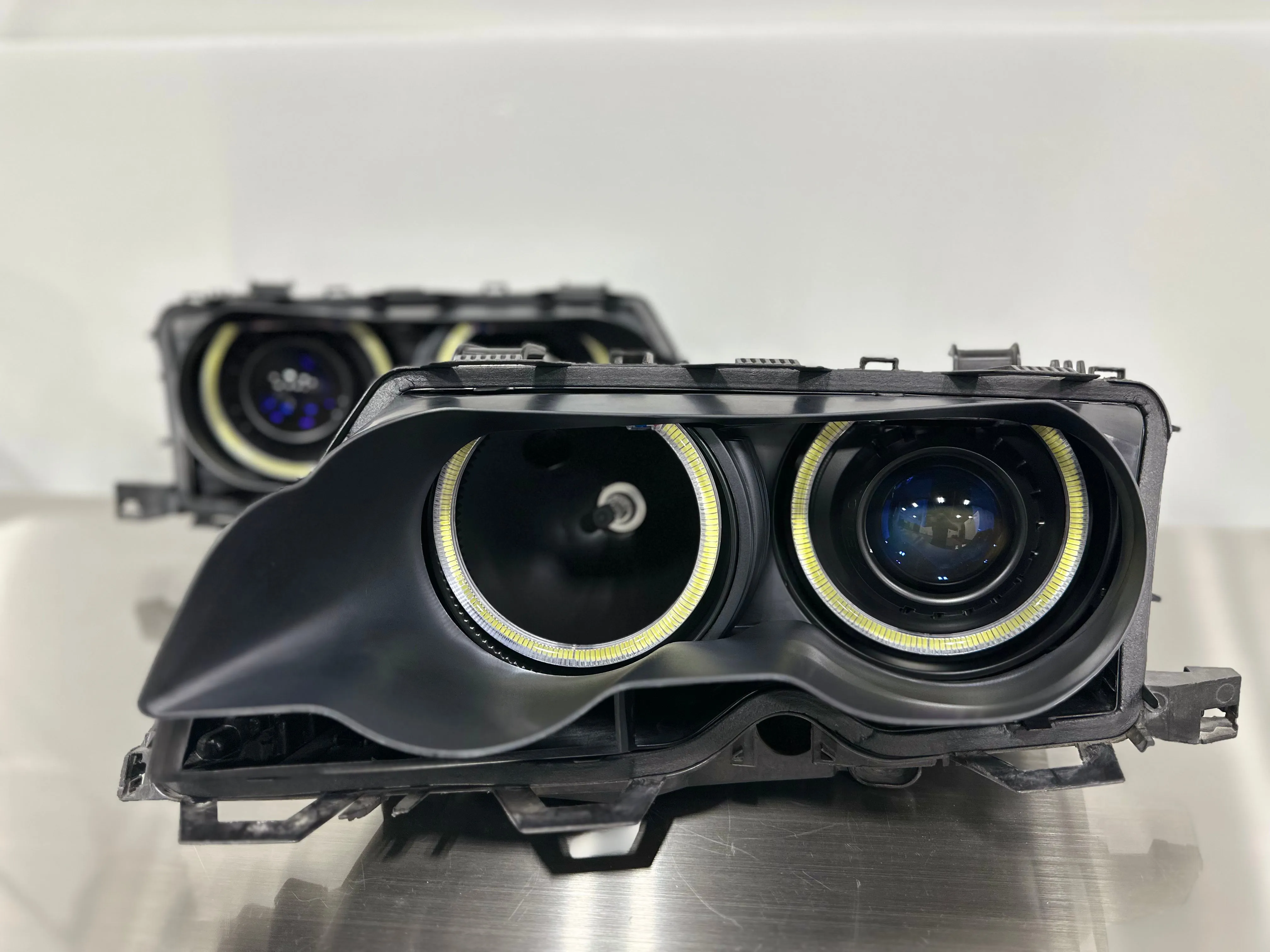 Lightwerkz BMW E46 (Single Xenon) Projector Retrofit Service