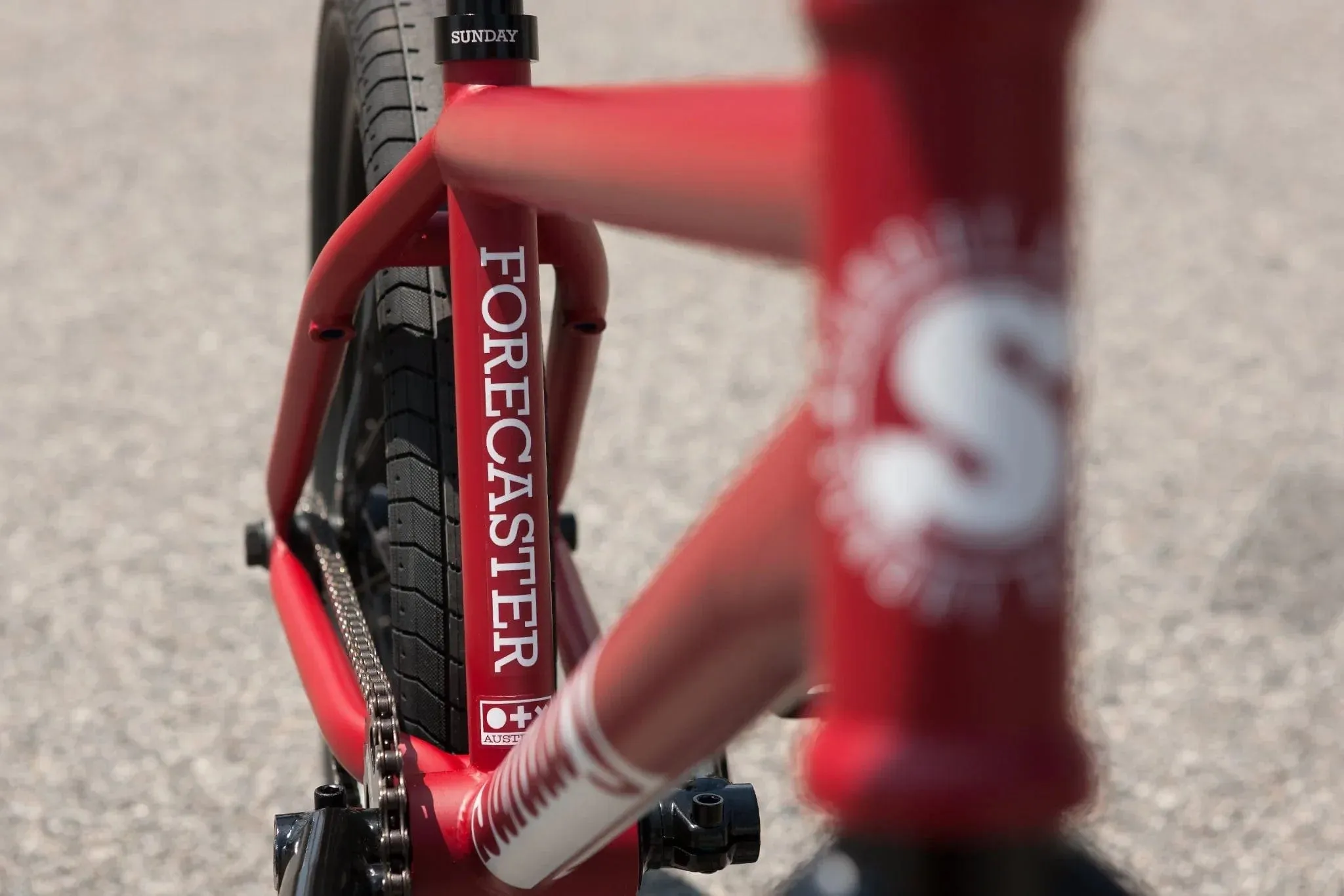 Sunday Forecaster 20.75" TT Bike Matte Maroon