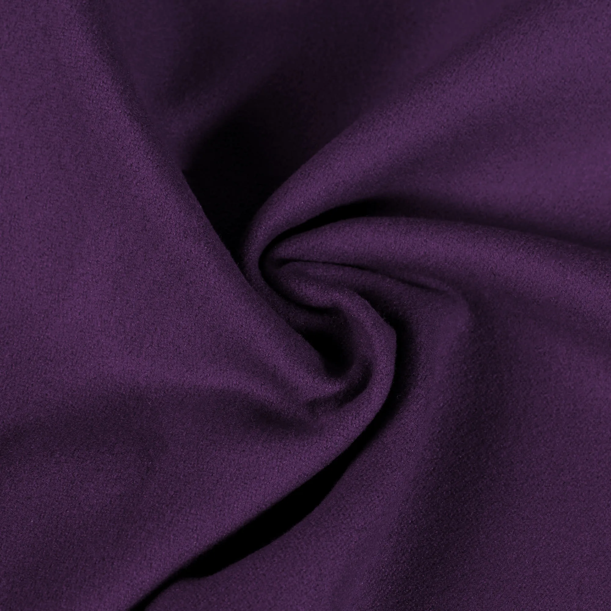 Urberg Compact Towel 40x80 cm Dark Purple | Buy Urberg Compact Towel 40x80 cm Dark Purple here | Outnorth